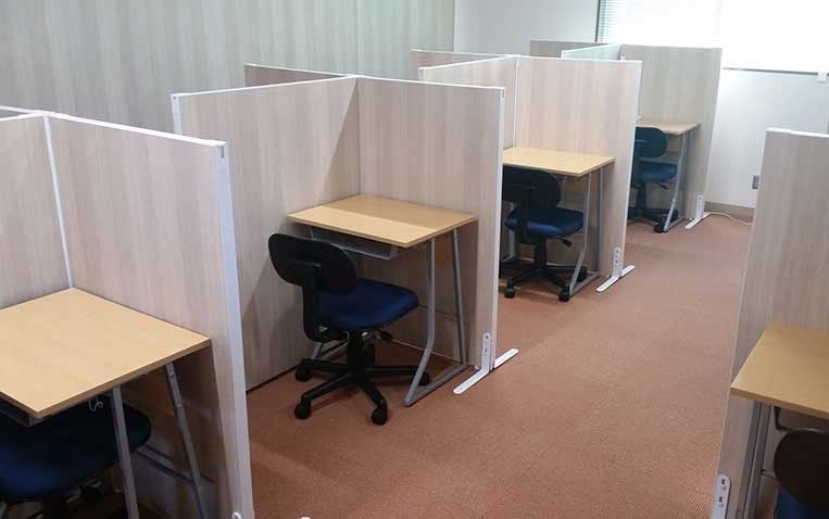 十和田教室 自習机
